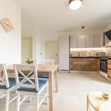 Apartamento Awesome In Kastel Novi Kaštela