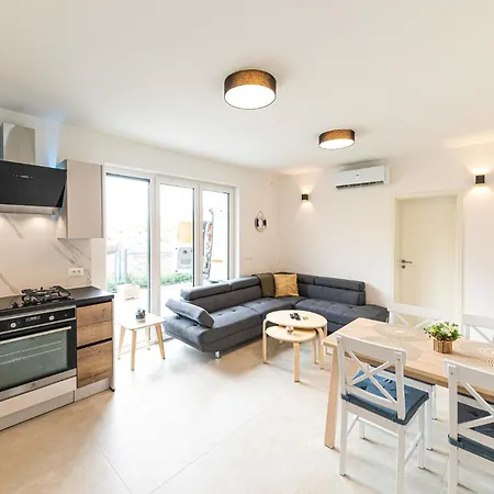 Stunning In Kastel Novi With Wifi Apartment *