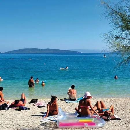 Apartment Stunning In Kastel Novi With Wifi Kastela